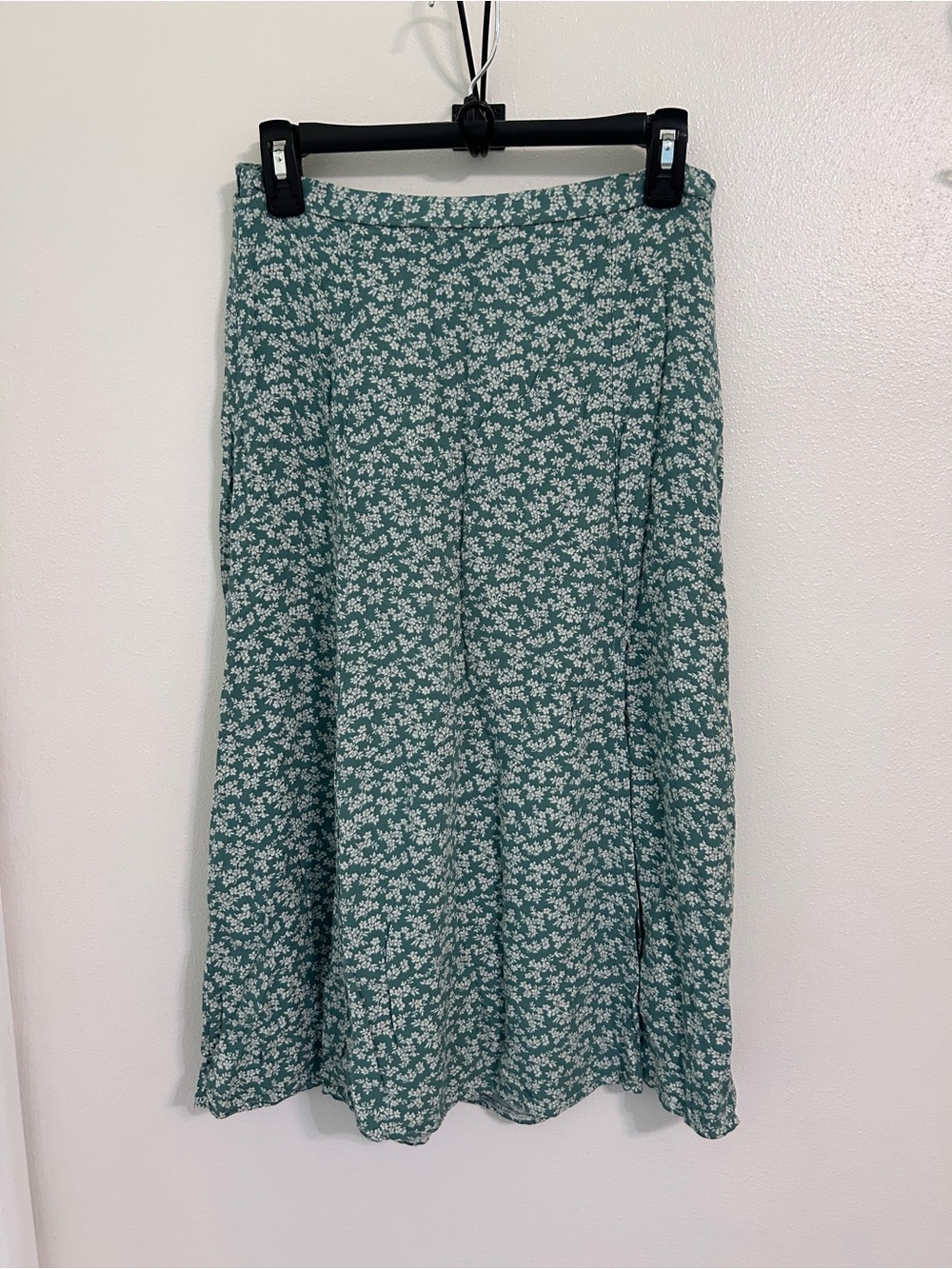 American Eagle Women’s Green Floral A-Line Skirt